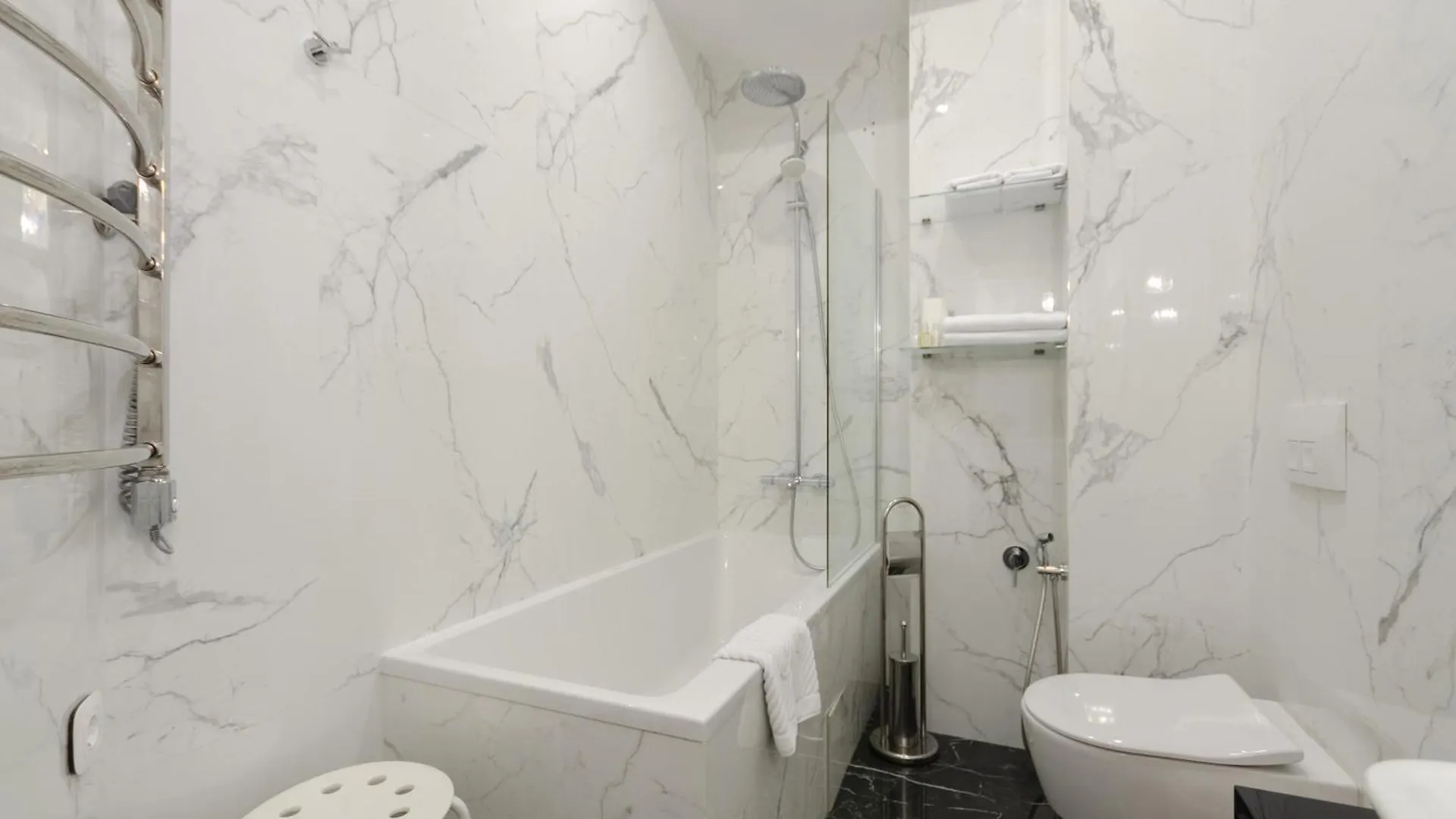 Petrovdom Apartments 14-377 In Rc Central Park,7 John Mccain Street Kijev Ukrajna