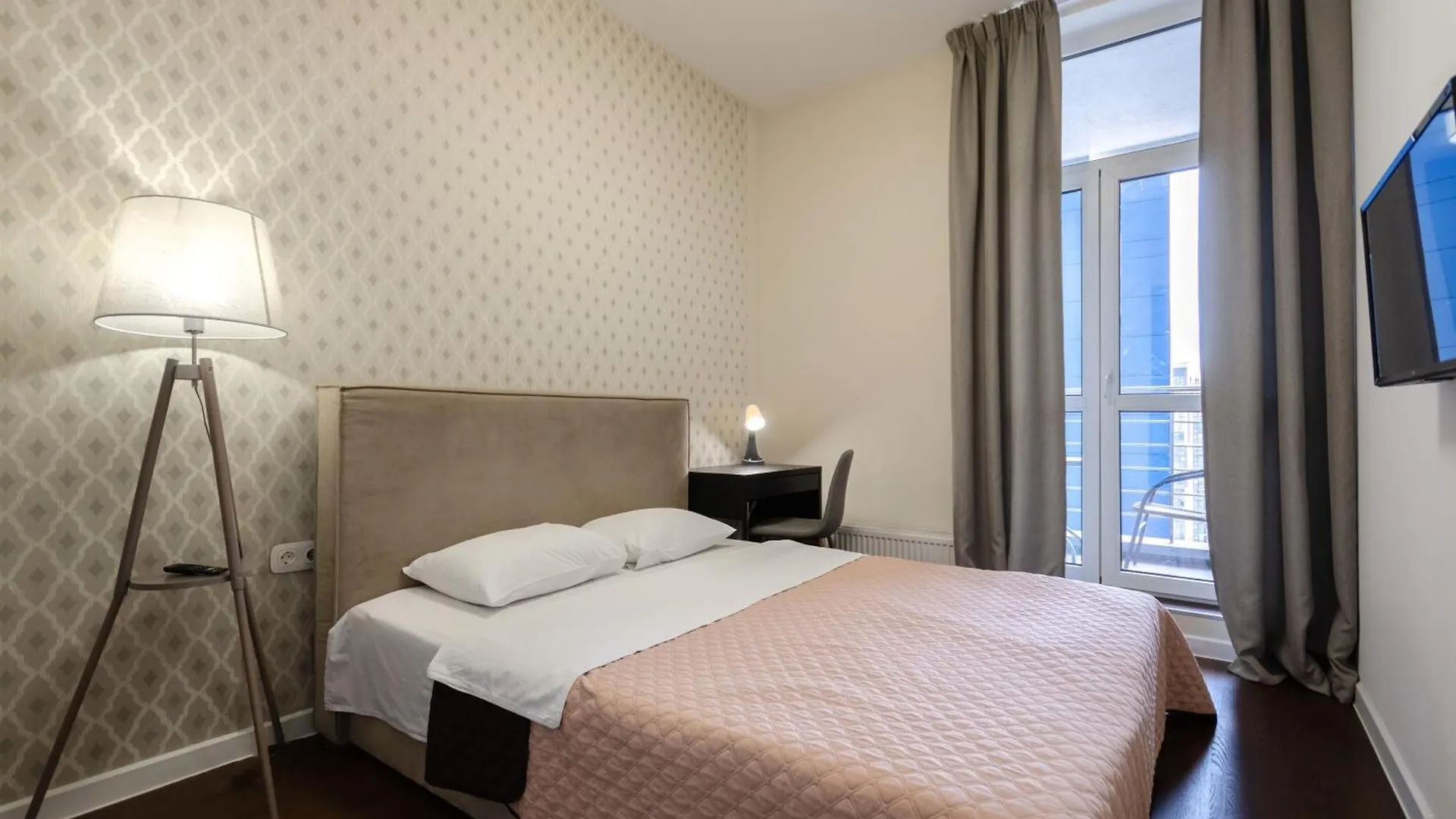 Petrovdom Apartments 14-377 In Rc Central Park,7 John Mccain Street Kijev